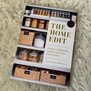 THE HOME EDIT Book NEW!